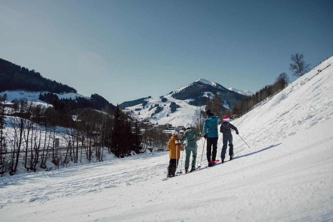 Familien Saalbach-Hinterglemm Exterior foto